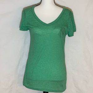LOA New York Green Short Sleeve V-Neck Size XL